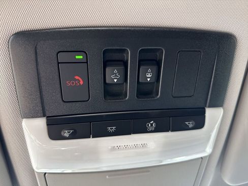 New 2025 Mitsubishi Outlander SE image 41