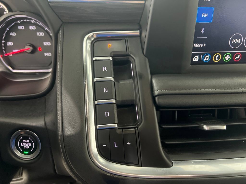 Used 2022 Chevrolet Tahoe 4WD image 16
