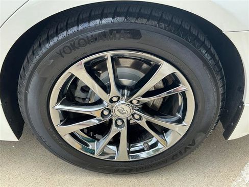 Used 2015 INFINITI Q50 Premium w/ Deluxe Touring Package RWD image 23