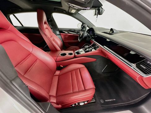 Used 2021 Porsche Panamera 4S AWD/4WD image 31