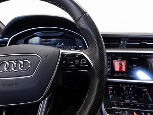 Used 2022 Audi S6 Prestige w/ Prestige Package image 29