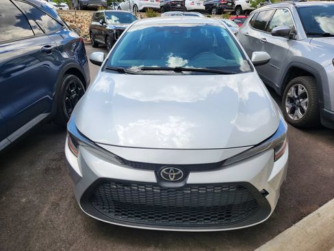 Used 2022 Toyota Corolla LE FWD image 18