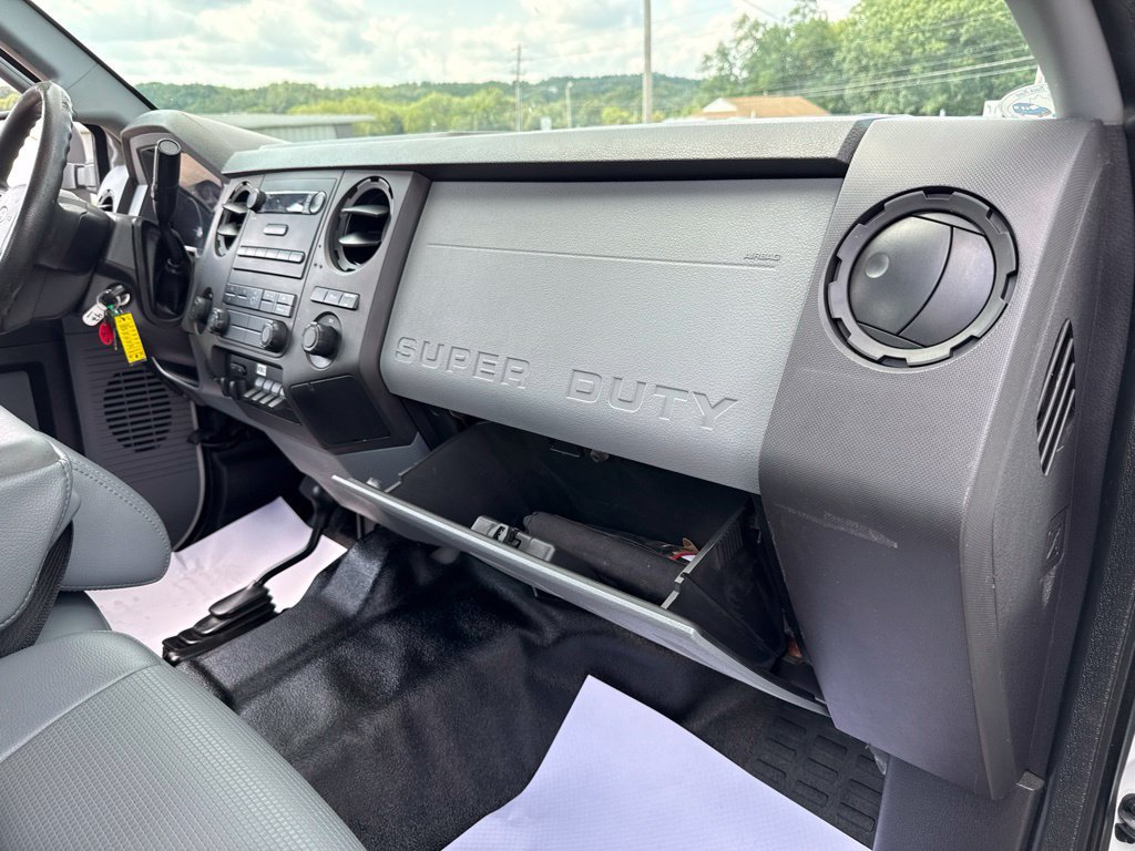 Used 2015 Ford F250 XL w/ Power Equipment Group AWD/4WD image 40