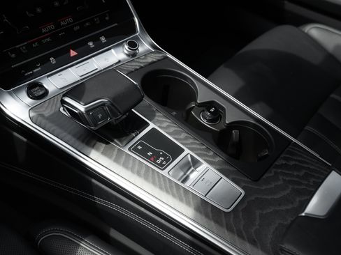 Certified 2025 Audi A6 3.0T allroad Prestige AWD/4WD image 18