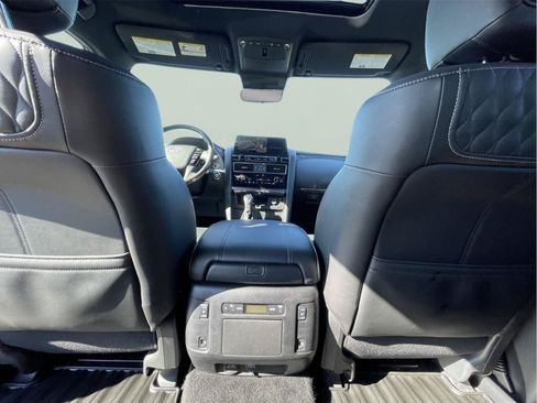Used 2023 INFINITI QX80 Sensory w/ All-Season Package AWD/4WD image 18