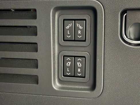 New 2026 Buick Enclave Sport Touring w/ Power Package image 12