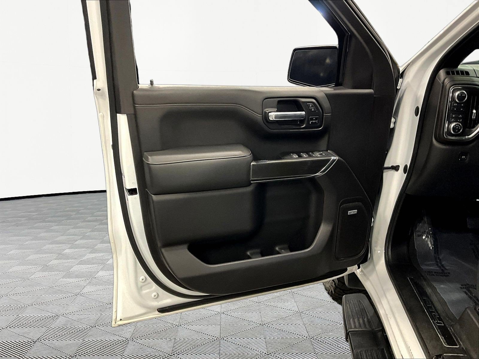 Used 2020 GMC Sierra 1500 AT4 w/ AT4 Premium Package AWD/4WD image 21