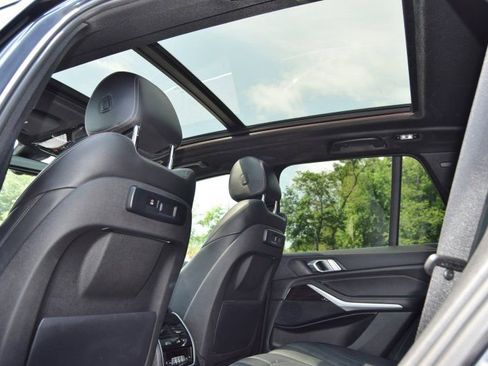 Used 2020 BMW X5 xDrive40i w/ Premium Package AWD/4WD image 34