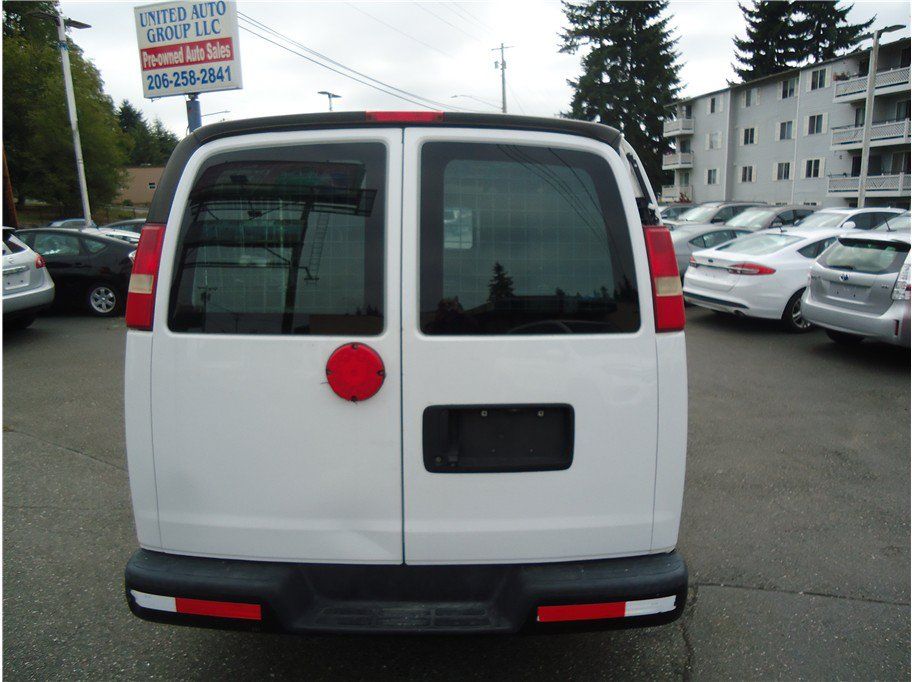 Used 2014 Chevrolet Express 1500 RWD image 6