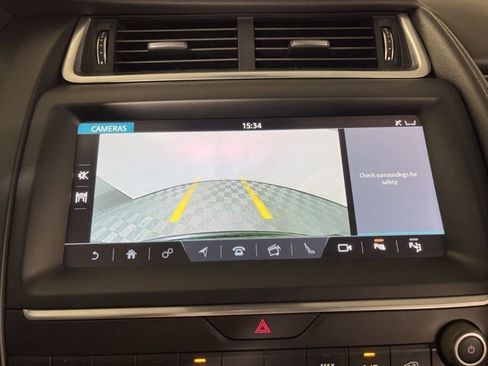 Used 2020 Jaguar E-PACE SE image 26