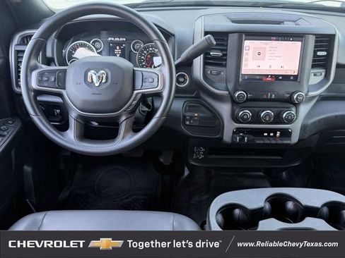 Used 2024 RAM 2500 Tradesman w/ Chrome Appearance Group image 14