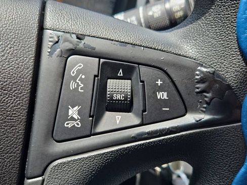 Used 2017 Chevrolet Equinox LS FWD image 22