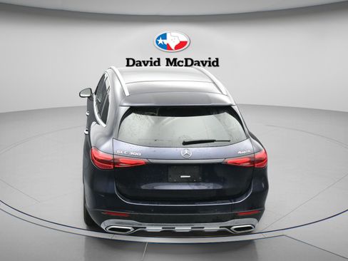 Used 2023 Mercedes-Benz GLC 300 4MATIC w/ Exclusive Trim Package image 29