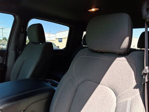 Used 2023 RAM 1500 Big Horn AWD/4WD image 23