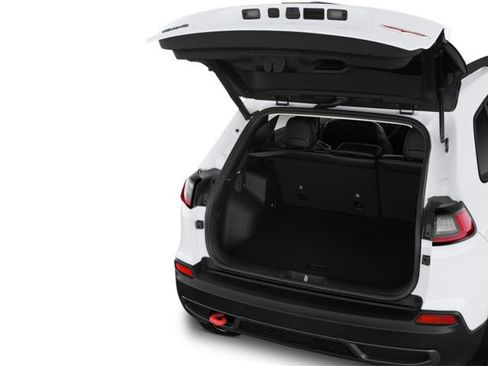 Used 2024 Jeep Compass Trailhawk w/ Trailhawk Elite Group image 7