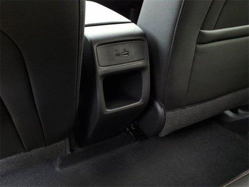 New 2026 Chevrolet Trax RS w/ Sunroof Package image 11