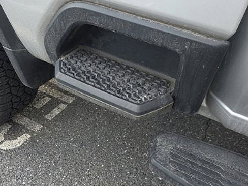 Certified 2021 Chevrolet Silverado 2500 LT w/ All Star Edition image 15