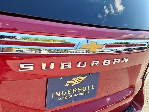 Used 2022 Chevrolet Suburban LS AWD/4WD image 29