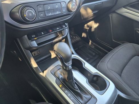 Used 2022 Chevrolet Colorado LT w/ Fleet Safety Package image 25