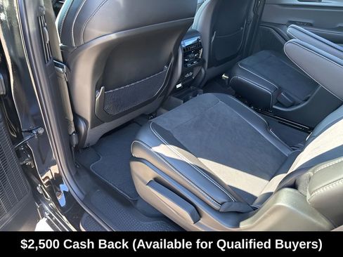 New 2025 Jeep Grand Cherokee L Altitude RWD image 25