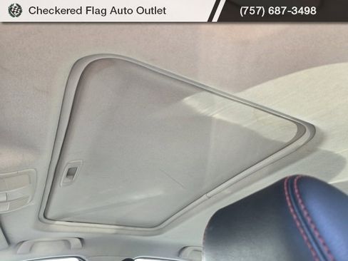 Used 2015 MAZDA MAZDA3 i Grand Touring image 9