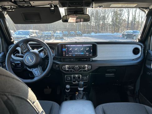 Used 2025 Jeep Wrangler Sport S image 47