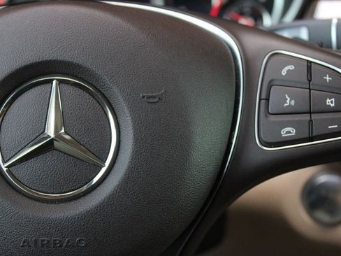 Used 2018 Mercedes-Benz GLE 350 4MATIC image 33