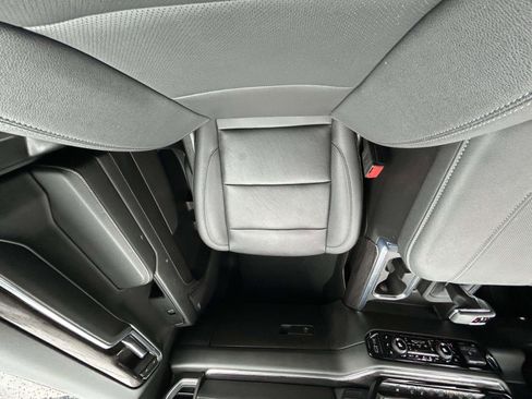 Used 2024 Chevrolet Silverado 1500 LTZ image 14