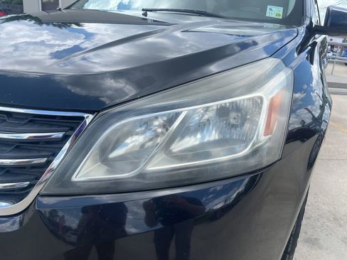 Used 2015 Chevrolet Traverse LT FWD image 9