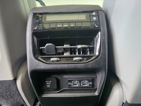 Used 2023 Jeep Grand Cherokee L Overland w/ Rear Seat Video Group I image 23