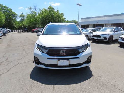 Used 2025 Honda Odyssey Elite image 6
