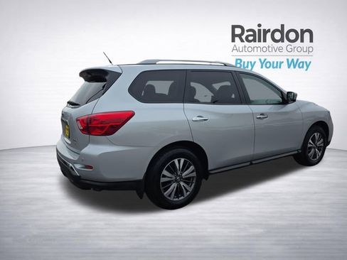 Used 2018 Nissan Pathfinder SL image 8