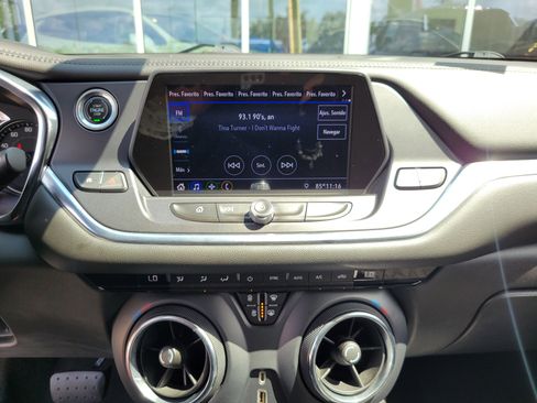 Used 2020 Chevrolet Blazer LT image 20