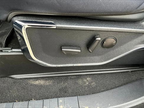 Used 2023 Ford F350 Lariat w/ Lariat Ultimate Package image 35