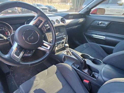 Used 2017 Ford Mustang GT w/ GT Performance Package image 7