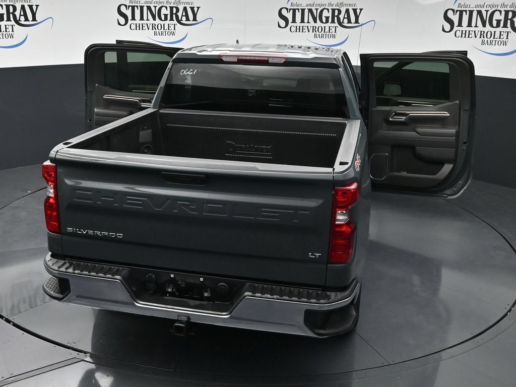Used 2025 Chevrolet Silverado 1500 LT AWD/4WD image 36