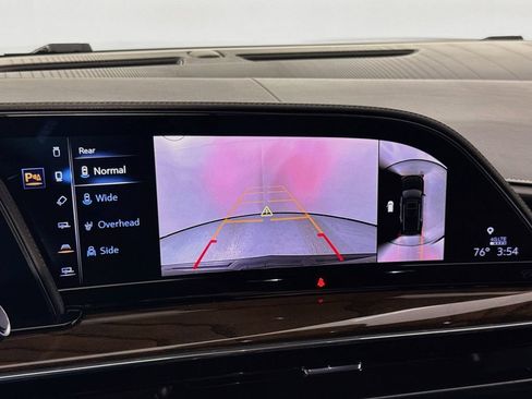 Used 2024 Cadillac Escalade ESV Premium Luxury Platinum AWD/4WD image 14