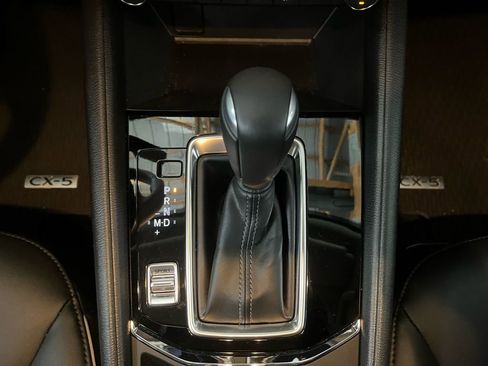 Certified 2025 MAZDA CX-5 AWD 2.5 S w/ Select Package image 16