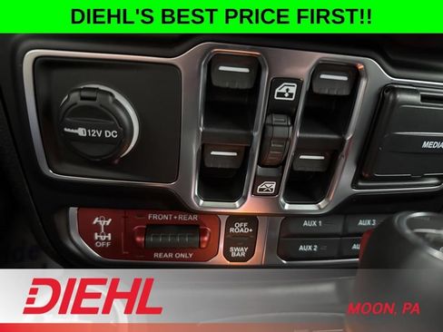 New 2026 Jeep Gladiator Rubicon w/ Steel Power Dome Hood Package AWD/4WD image 31