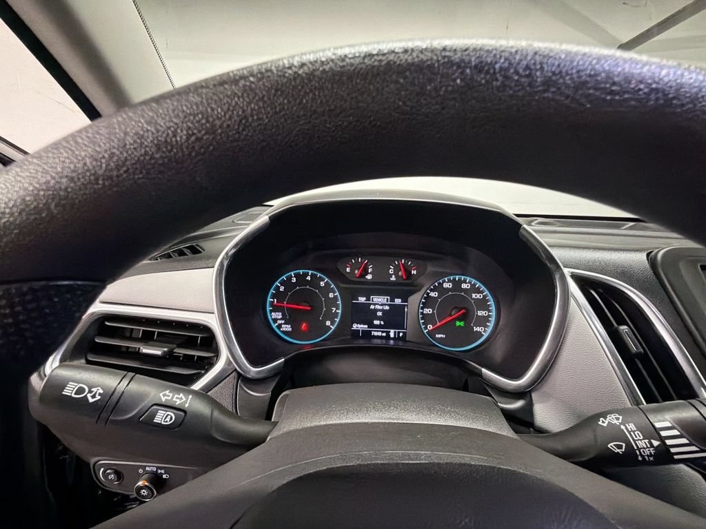 Certified 2022 Chevrolet Equinox LS AWD/4WD image 11