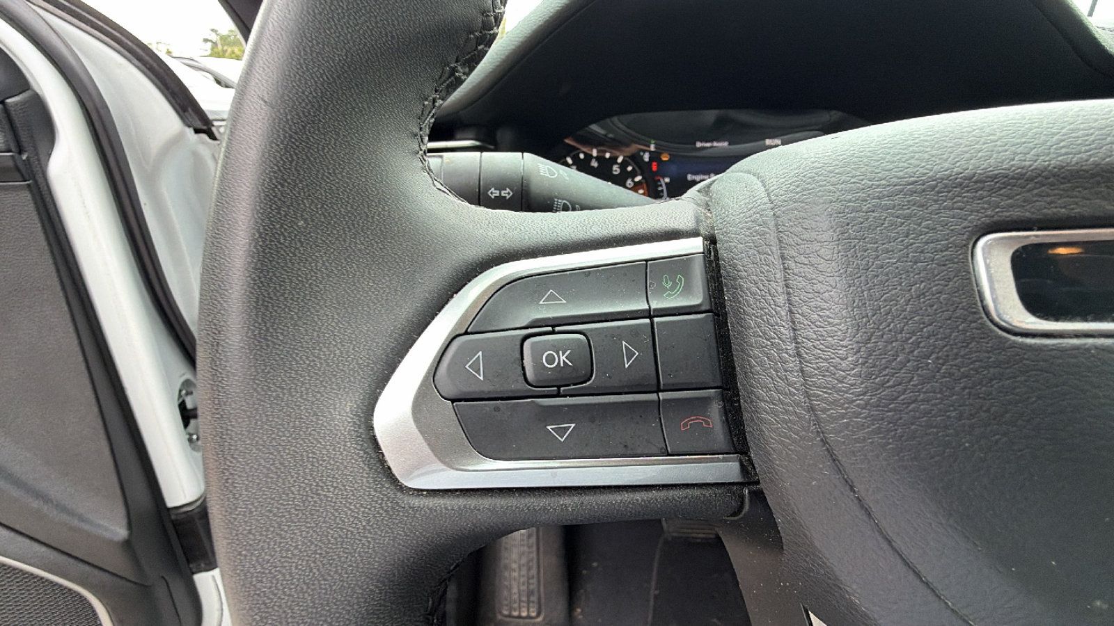 Used 2024 Jeep Compass Latitude AWD/4WD image 27