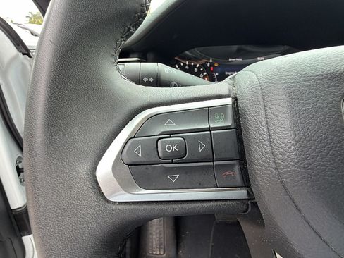 Used 2024 Jeep Compass Latitude AWD/4WD image 27