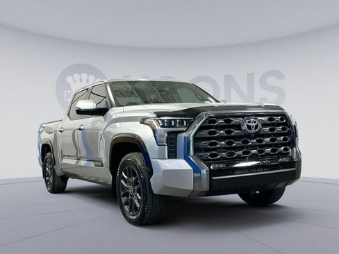 Used 2024 Toyota Tundra Platinum image 10