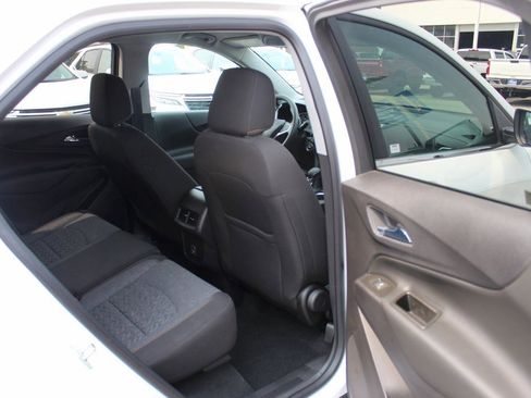 Certified 2023 Chevrolet Equinox LT w/ LPO, Floor Liner Package image 17