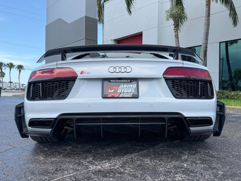 Used 2017 Audi R8 V10 plus AWD/4WD image 18