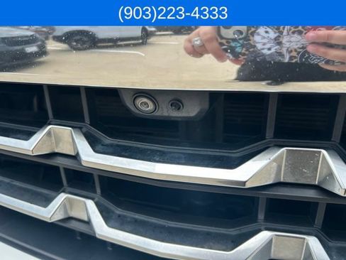 Used 2022 Chevrolet Silverado 1500 LTZ w/ LTZ Premium Package AWD/4WD image 4