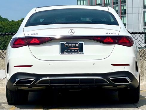 Certified 2026 Mercedes-Benz E 350 4MATIC Sedan image 7