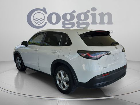 Used 2024 Honda HR-V LX image 3