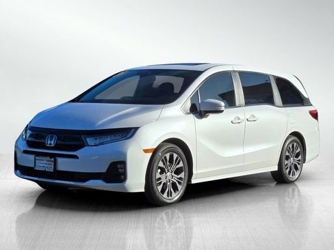 Used 2025 Honda Odyssey Touring image 8