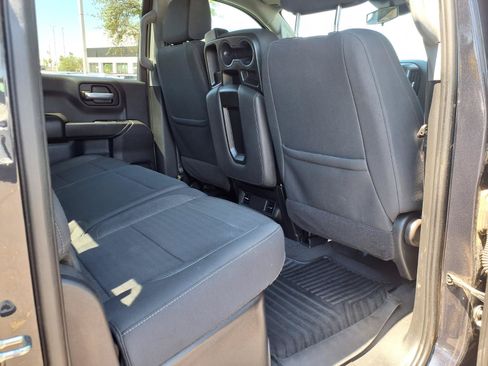 Used 2022 Chevrolet Silverado 1500 Custom Trail Boss AWD/4WD image 14